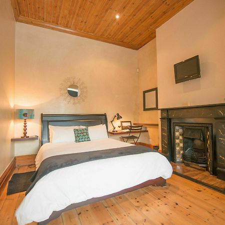 Avatara Bed & Breakfast เคปทาวน์ ภายนอก รูปภาพ